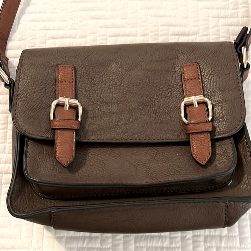 Brown crossbody!